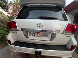 تۆیۆتا لاند کروزەر